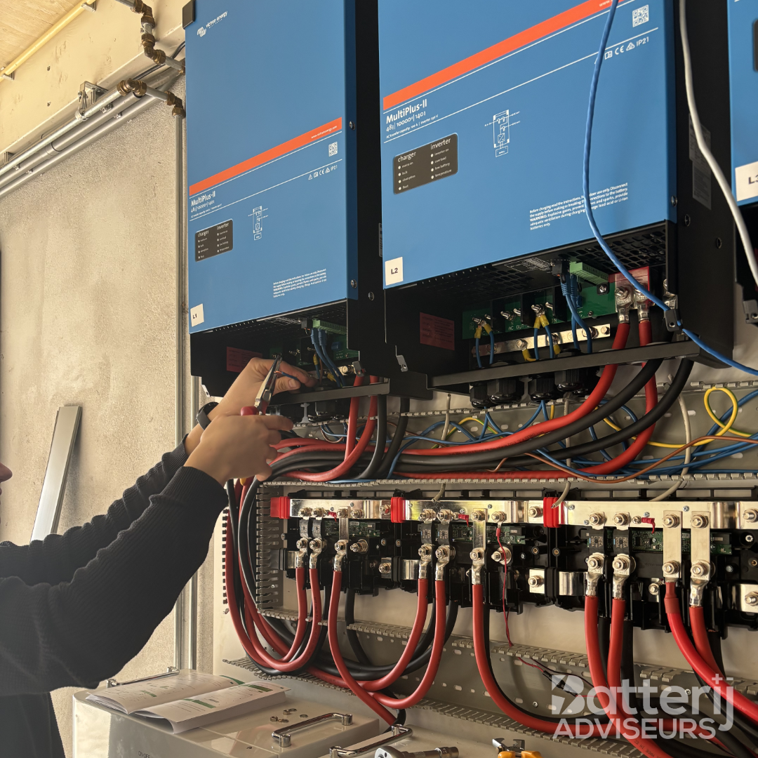 Bestanden Victron Thuisbatterij-7-Victron off grid 1080-1080