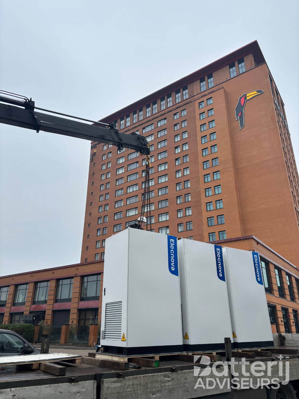 gecomprimeerde afbeeldingen-1-comp. Batterij van der valk Houten